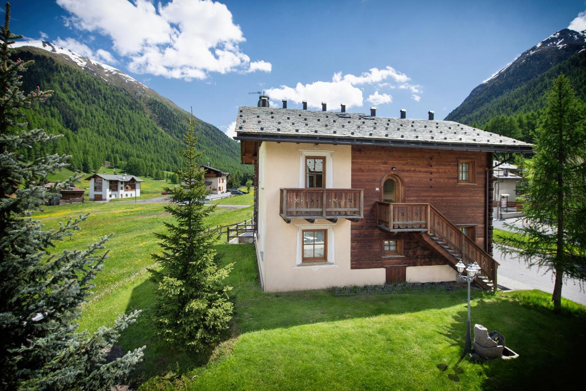 Residence Le Cascate Livigno Exterior foto