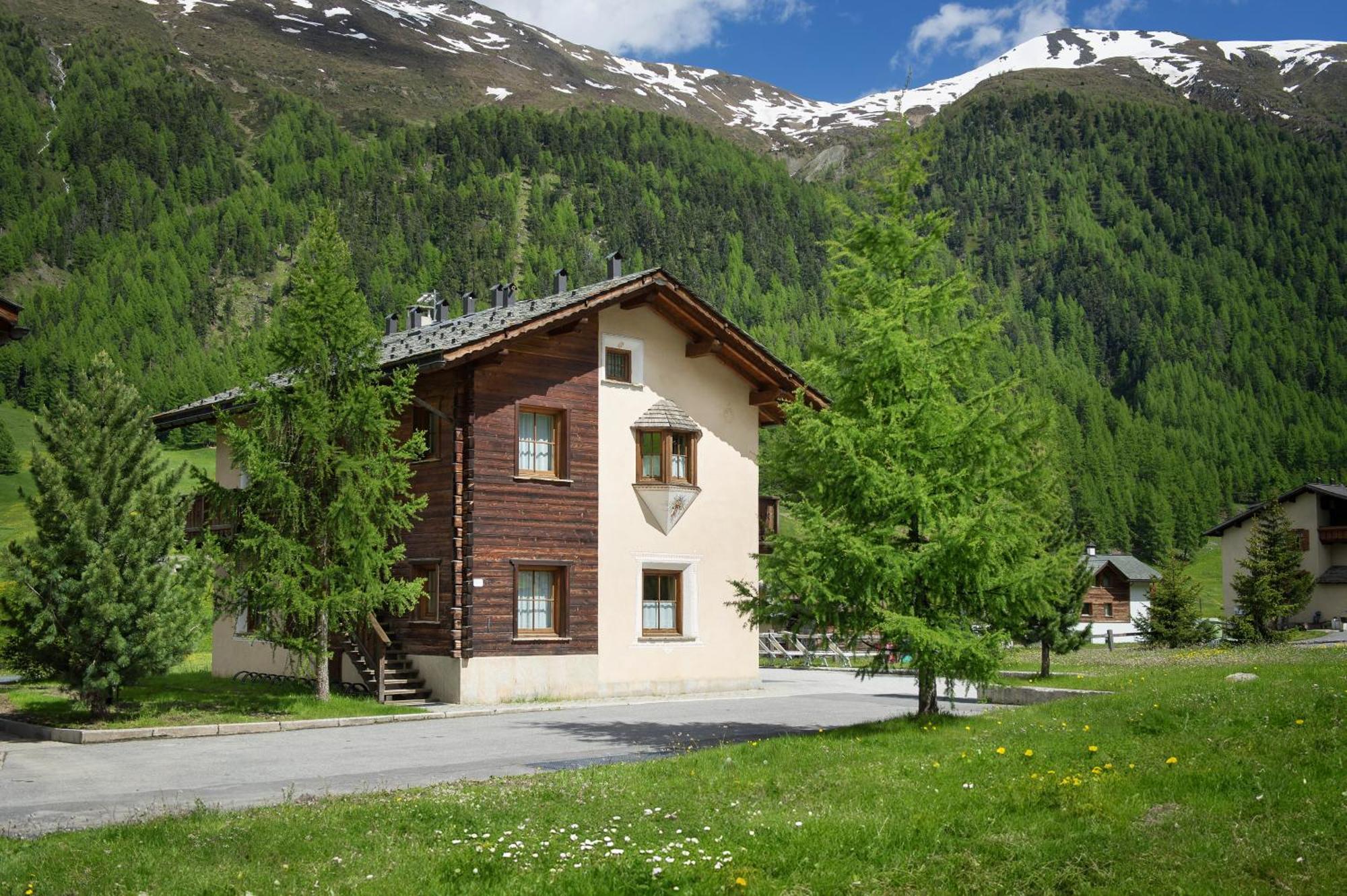 Residence Le Cascate Livigno Exterior foto