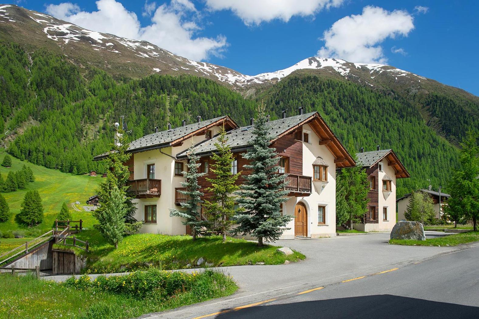 Residence Le Cascate Livigno Exterior foto