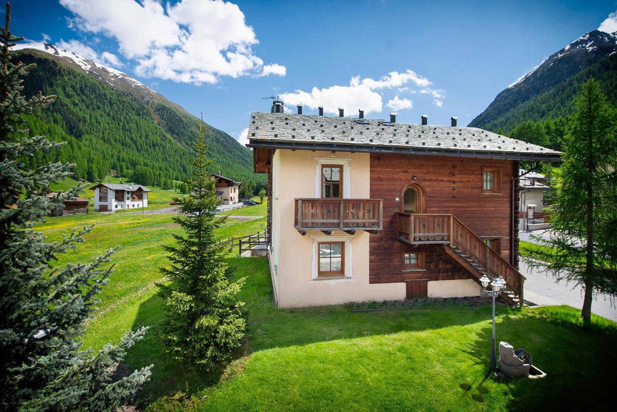 Residence Le Cascate Livigno Exterior foto